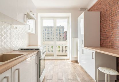 Bez prowizji! | jasne 2 pok w centrum | kamienica