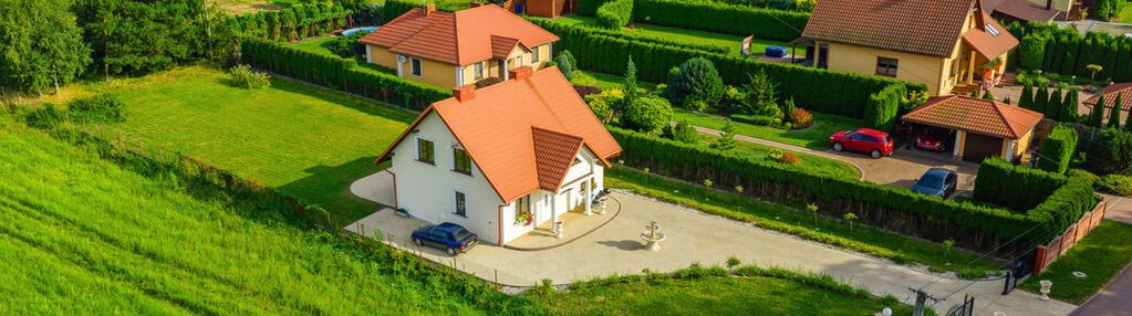 Dom na ogrodzonej widokowej 15arowej działce