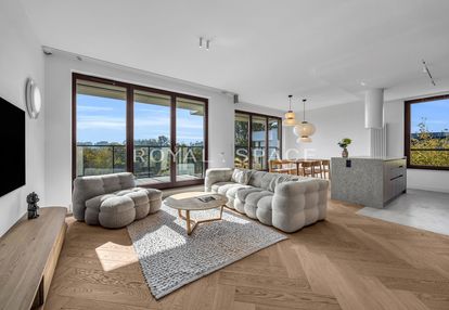 Luksusowy apartament z tarasem i widokiem na park