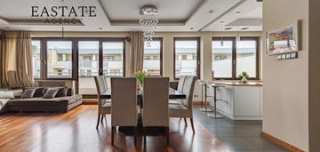 Dwupoziomowy apartament i dwa tarasy i duże okna