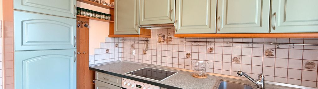 2 pokoje z garażem i balkonem przy metrze