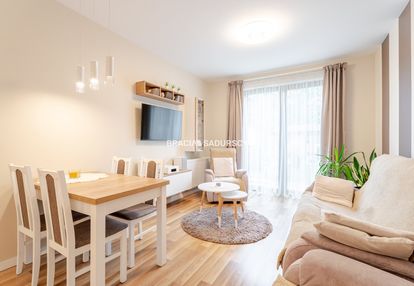 3 pok wola duchacka z tarasem i dużym ogródkiem