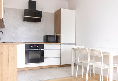 Piękne 3 pokojowe z balkonem, windą i parkingiem