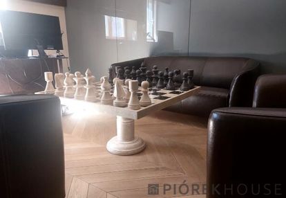 4-pokojowe mieszkanie na śródmieściu