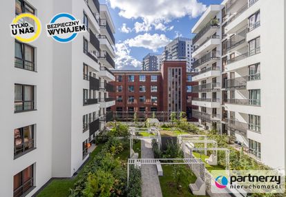 Apartament 4 pokojowy, 2 miejsca w hali