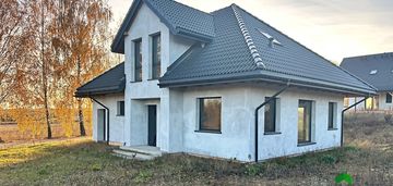 Dom w kameralnej części miejscowości woroszyły