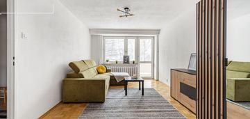 Oddzielna kuchnia / kępa potocka / parking