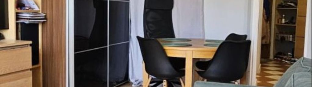 | 3 pokoje | miejsce postojowe | winda | balkon |