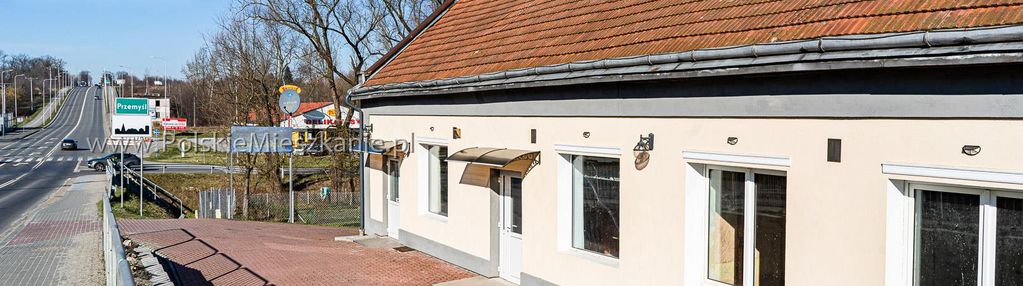 Do sprzedania 3 lokale usługowe i mieszkalne w nehrybce ok. przemyśla.