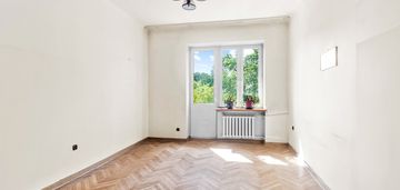 Kamienica 1936-2 balkony-wysokość 3m-rozbrat 20