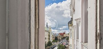 134m, gdańska. miejsce postojowe