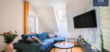 Wyjątkowy apartament pod zamkiem w pszczynie.