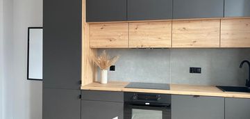 2 pokoje • po kapitalnym remoncie • łazarz