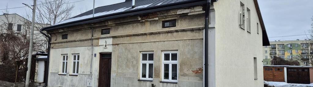 Mieszkanie na parterze w centrum przemyśla