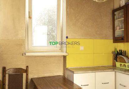 Jasne 2 pokoje z osobną kuchnią do remontu