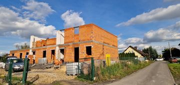 Przestronny apartament z balkonem