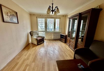 M4 mieszkanie z balkonem/ parter/trzech wieszczów