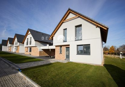 Dom z garażem oraz pięknym widokiem