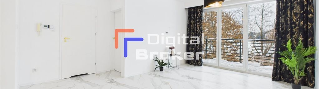 Segment podzielony na dwa lokale po 74m² | marki