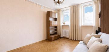 Mieszkanie 44 m2 w kamienicy, stara ochota