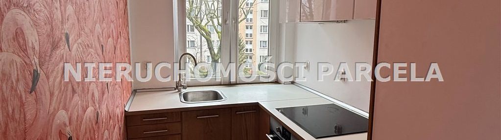 3 pokoje na 1 piętrze z balkonem