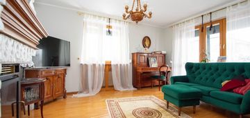 Komfortowy dom jednorodzinny w pobliżu jeziora