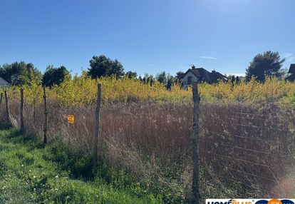 Działka budowlana 940 m² blisko lasu.