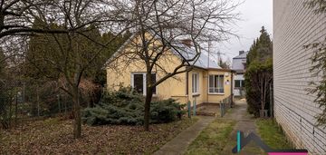 Dom wolnostojący w doskonałej lokalizacji łomianek