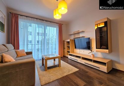 Przy metrze młynów - duży balkon - klimatyzacja