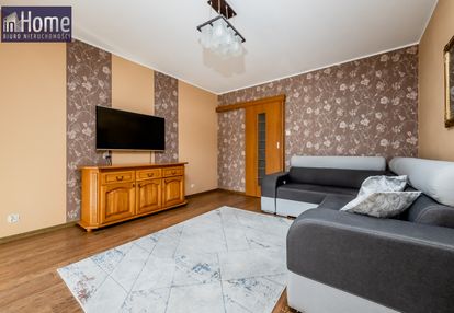 Niski blok * cegła 2001 * 44m2 parter