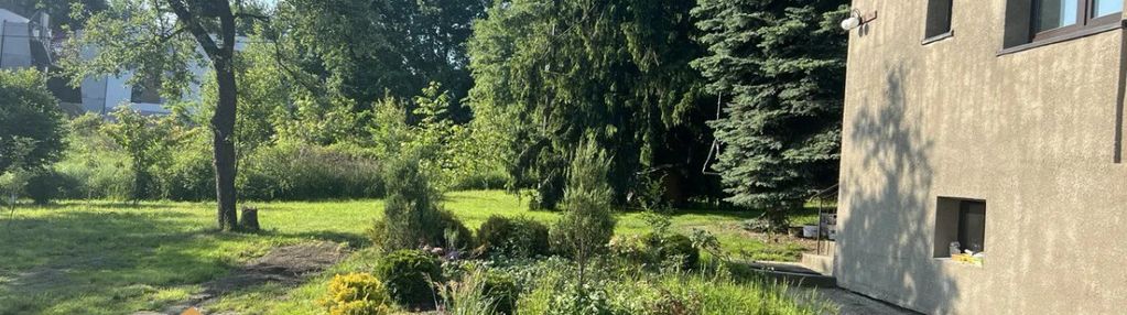 Dom z potencjałem/ 2 mieszkania/działka 10 ar