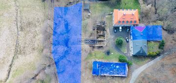 Mieszkanie, budynek gosp. i działka