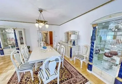 Piękny, duży, słoneczny i cichy apartament.