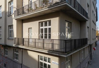 Narożny apartament z 2 balkonami w sercu krakowa