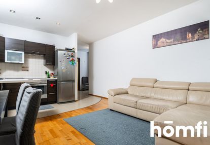 Komfortowe, drewniany parkiet, zabudowany balkon