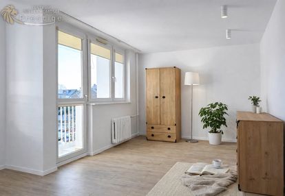 Wyremontowana kawalerka (32m2) z balkonem i windą