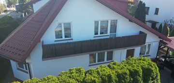 Dom wolnostojący ponad 300m, 3 mieszkania zielonka