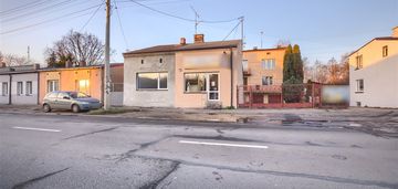 Parter domu przy piastowskiej