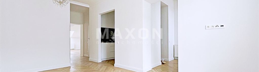 Nietuzinkowy dwupoziomowy apartament w kamienicy