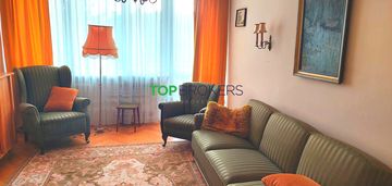 Trzy pokoje, odrębna kuchnia, blisko parku