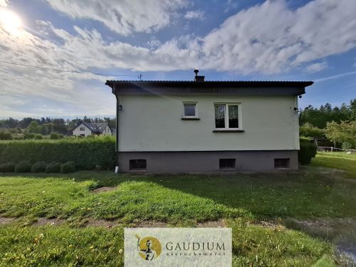 Dom w leźnie i działka 1227 m2
