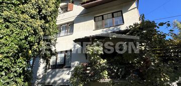 Duży dla rodziny dla firmy