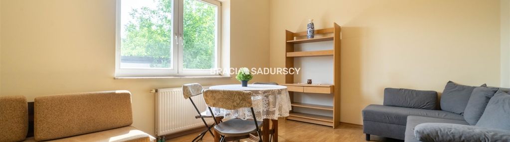 Salon z oddzielną kuchnią, krowodrza