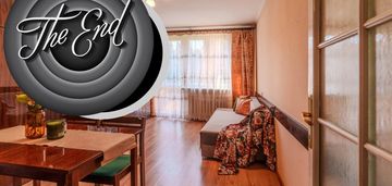 Cichy parter w centrum miasta z zielonym widokiem