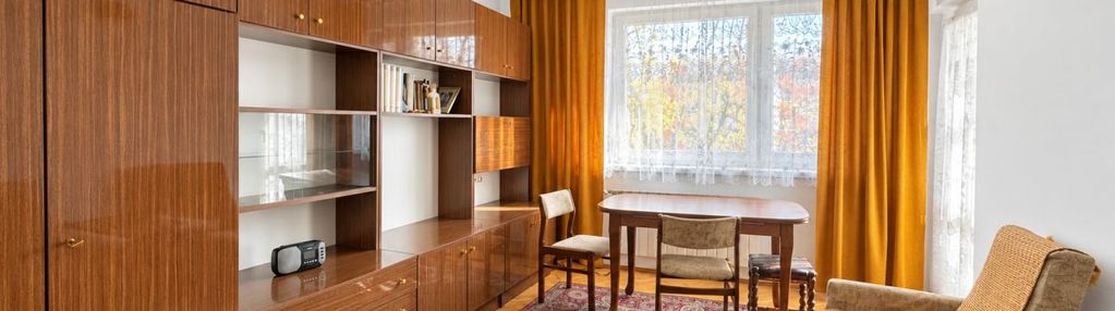2 pokoje niska zabudowa balkon cicha okolica
