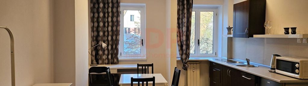 2 pokoje/40m2/budynek z widną i recepcją/odrzańska