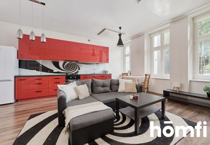 Dwupokojowe mieszkanie z piwnicą w centrum miasta