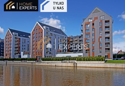 Widok na starówkę i motławę