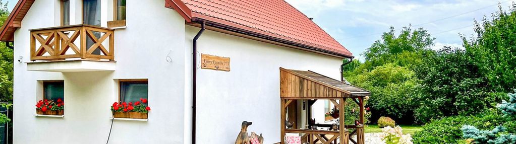 Dom z prywatną plażą nad rzeką wieprz