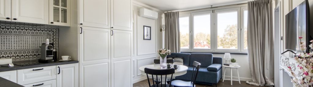 Nowoczesne, przy samej francuskiej, wyposażone!